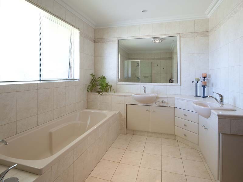 8 OPAL PLACE, Riverton WA 6148