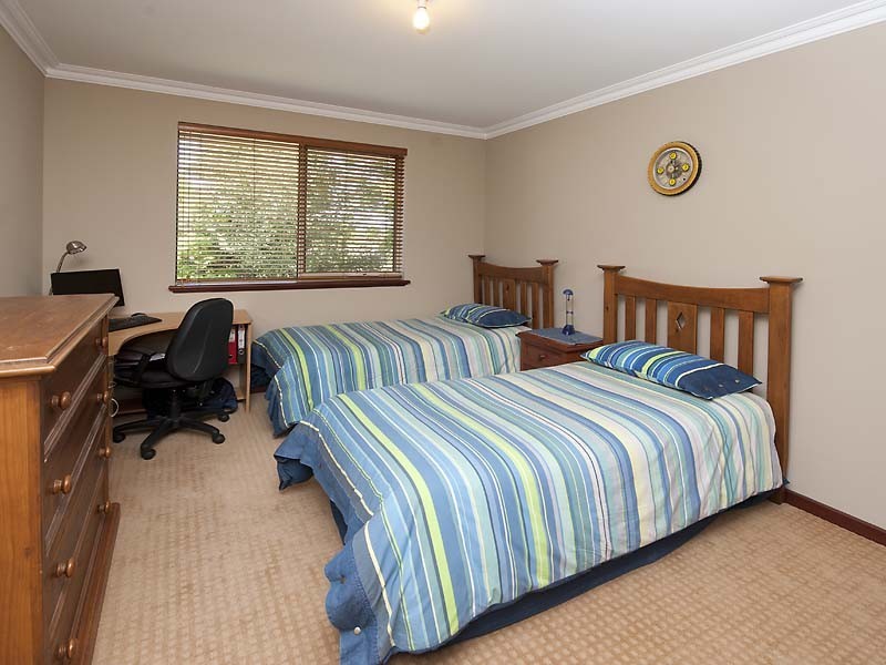 8 OPAL PLACE, Riverton WA 6148