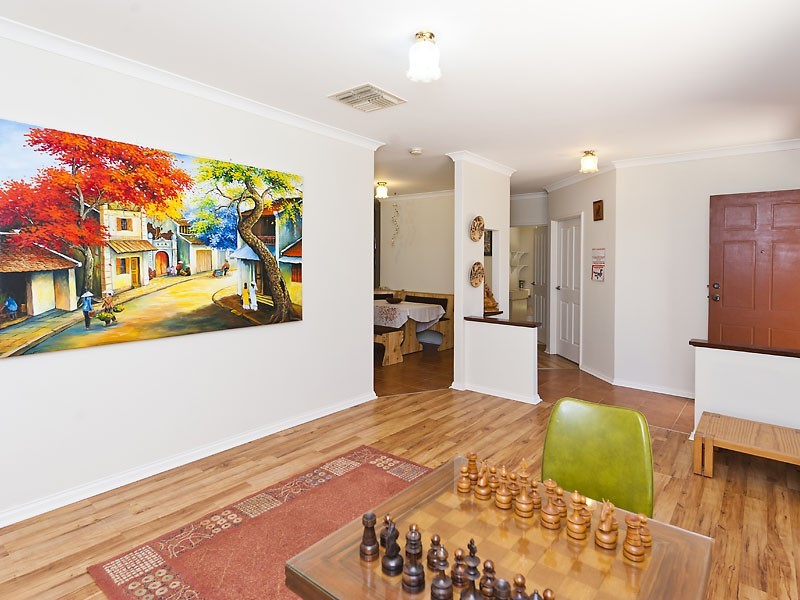 2 PITT STREET, St James WA 6102