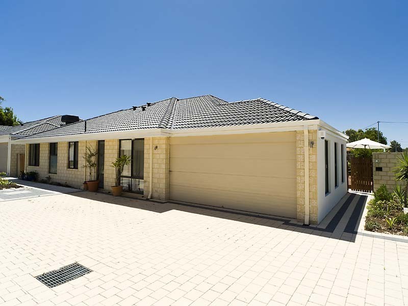 49 Vahland Avenue, Riverton WA 6148