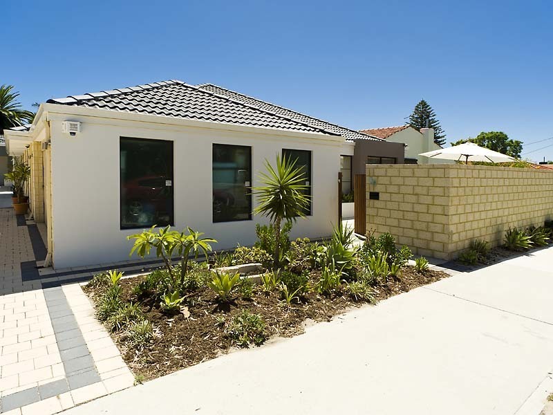 49 Vahland Avenue, Riverton WA 6148