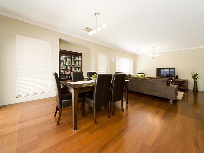 49 Vahland Avenue, Riverton WA 6148