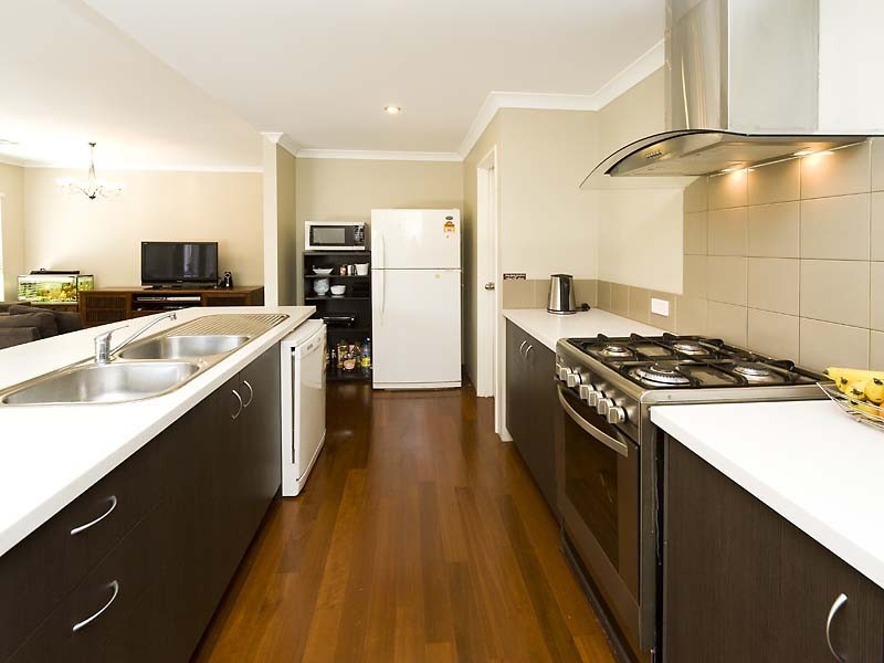 49 Vahland Avenue, Riverton WA 6148