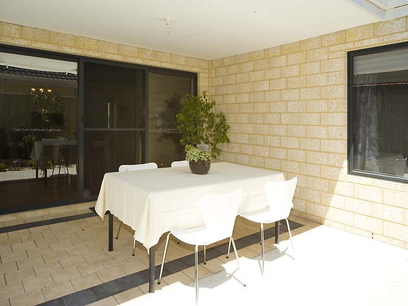 49 Vahland Avenue, Riverton WA 6148