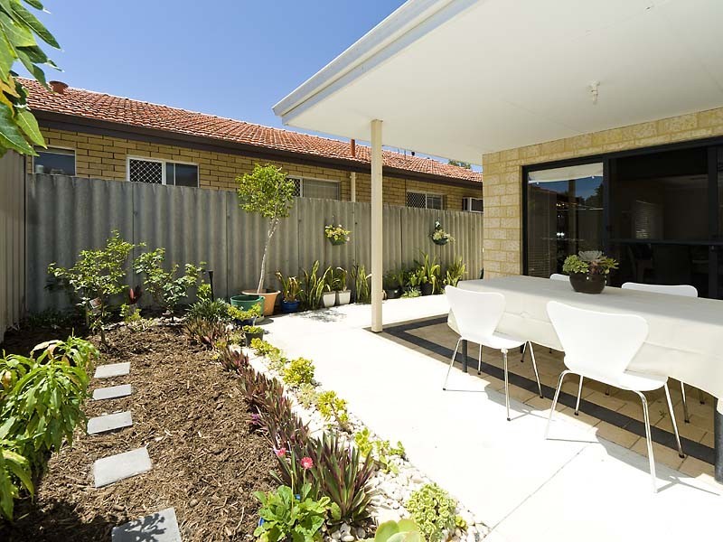 49 Vahland Avenue, Riverton WA 6148