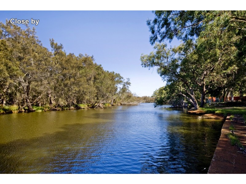 2/22 Leach Hwy, Wilson WA 6107