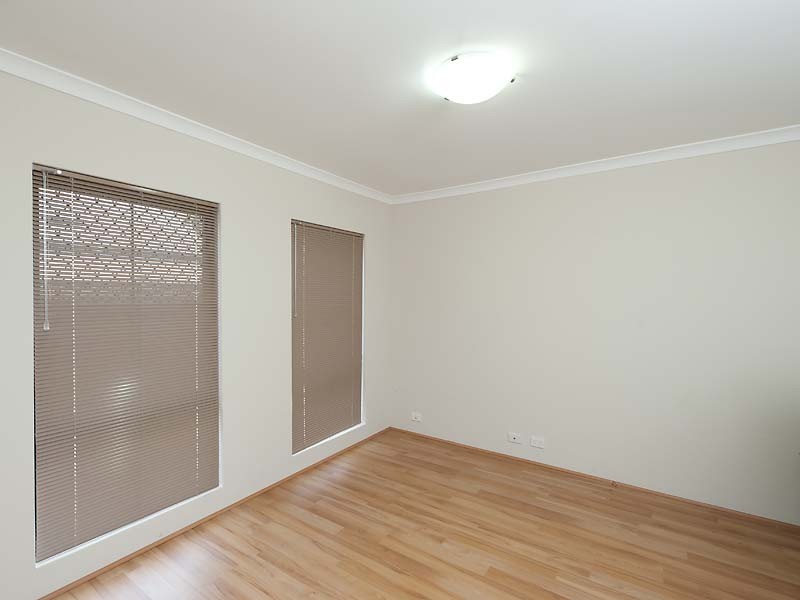 6/10 Surrey Road, Wilson WA 6107