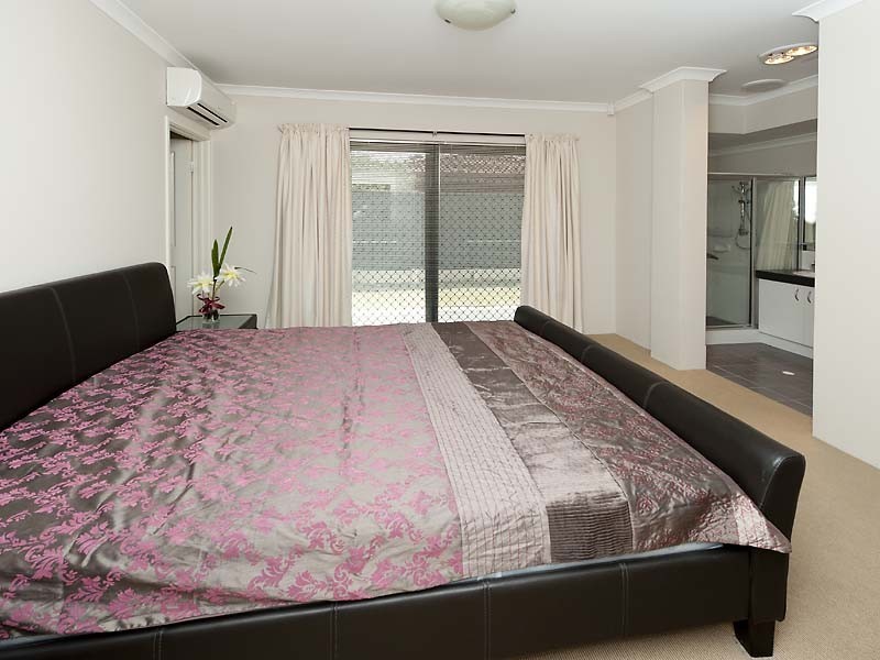 6/10 Surrey Road, Wilson WA 6107