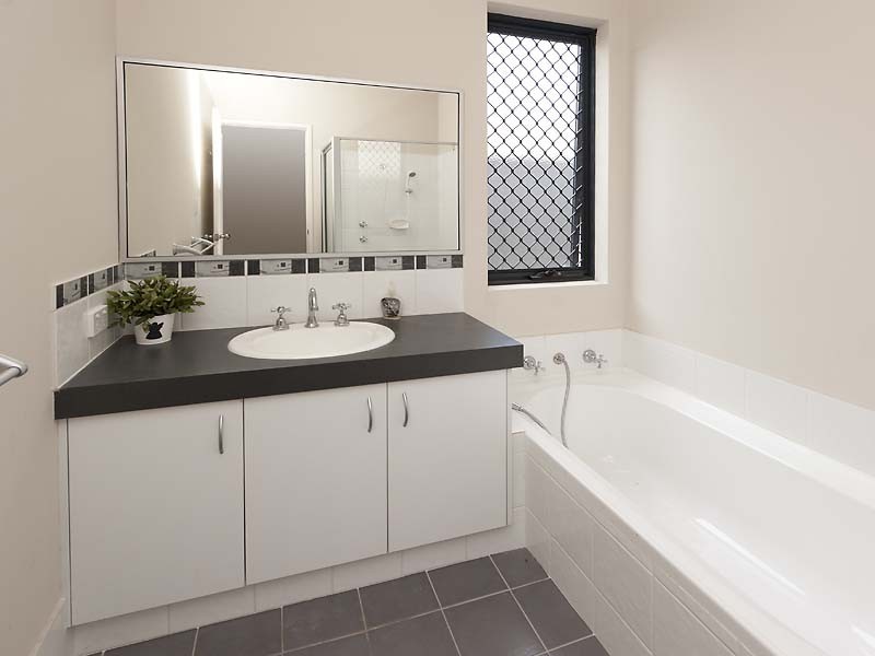 6/10 Surrey Road, Wilson WA 6107