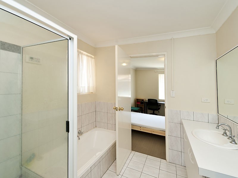 8/40 Wyong Road, Bentley WA 6102