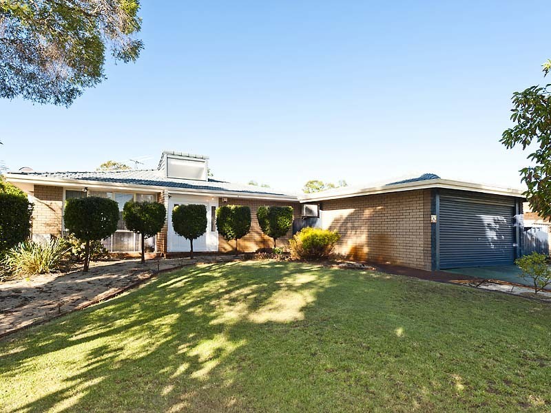 6 Bow Street, Wilson WA 6107
