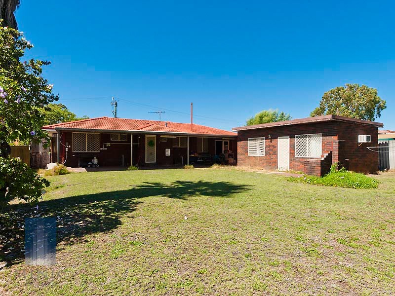 117 Fern Road, Wilson WA 6107