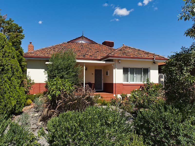 10 Boundary Road, St James WA 6102