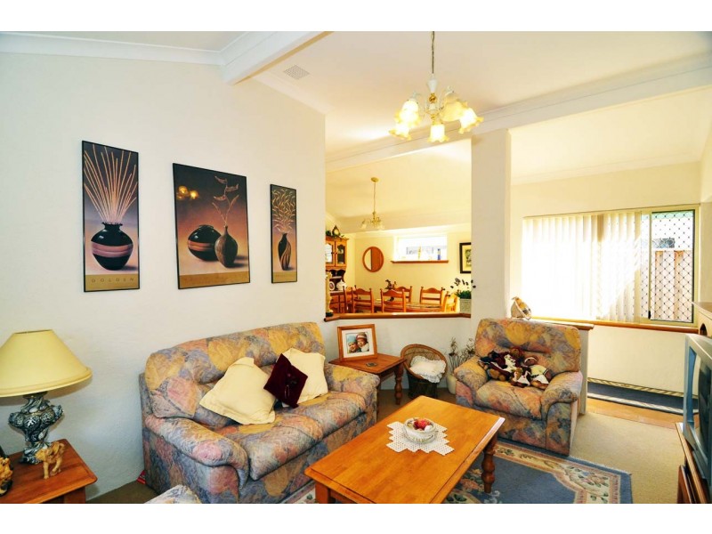 22 Reddington Way, Brentwood WA 6153