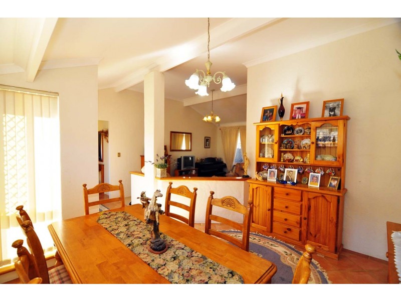 22 Reddington Way, Brentwood WA 6153