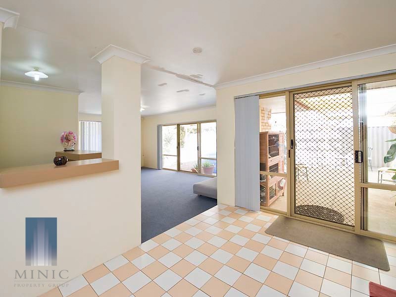 7 Plevna Court, Parkwood WA 6147