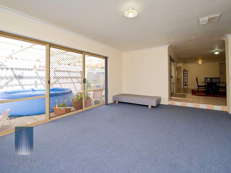 7 Plevna Court, Parkwood WA 6147