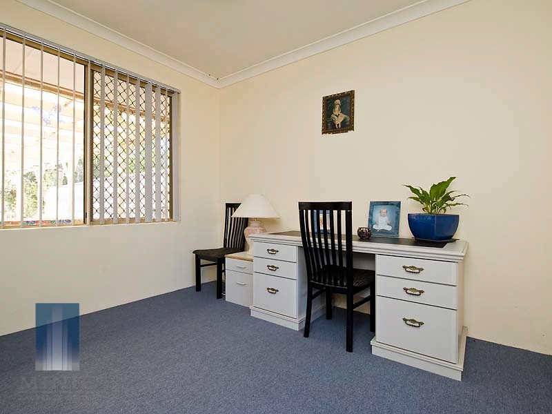 7 Plevna Court, Parkwood WA 6147