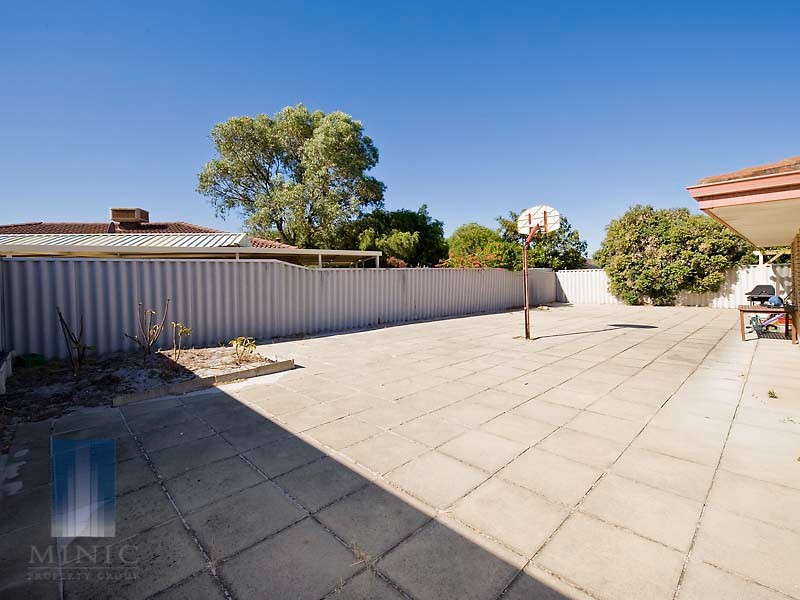 7 Plevna Court, Parkwood WA 6147