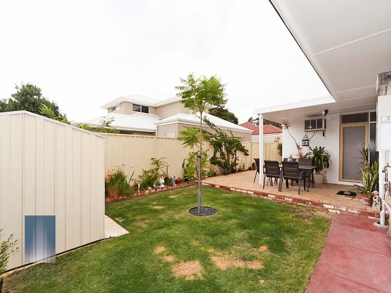 33a  Emily Street, St James WA 6102