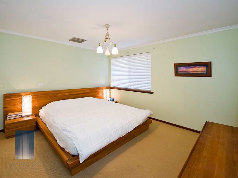 5 Mercer Road, Riverton WA 6148