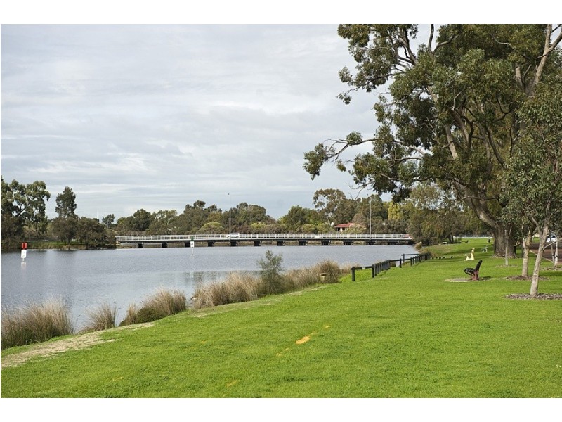 5 Mercer Road, Riverton WA 6148