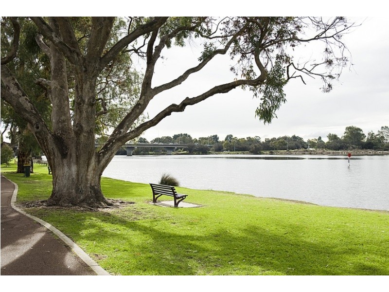 5 Mercer Road, Riverton WA 6148