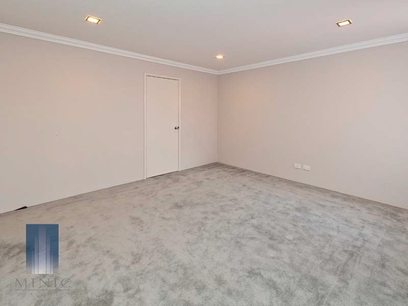 7 Jeremiah Way, Canning Vale WA 6155