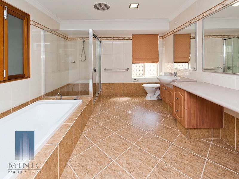 7 Jeremiah Way, Canning Vale WA 6155