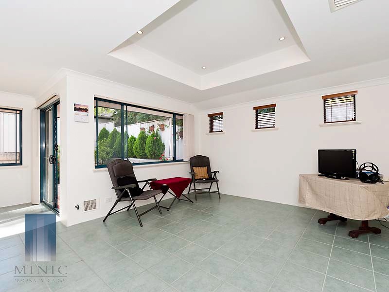 3/32 Hill View Terrace, St James WA 6102