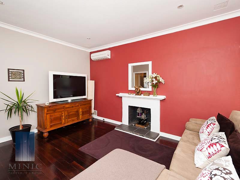 13 Westlake Street, Wilson WA 6107