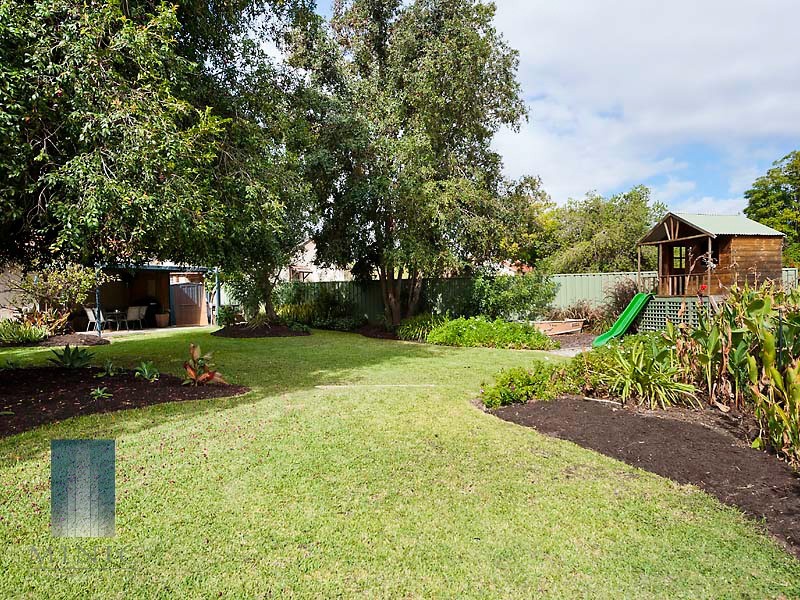 13 Westlake Street, Wilson WA 6107