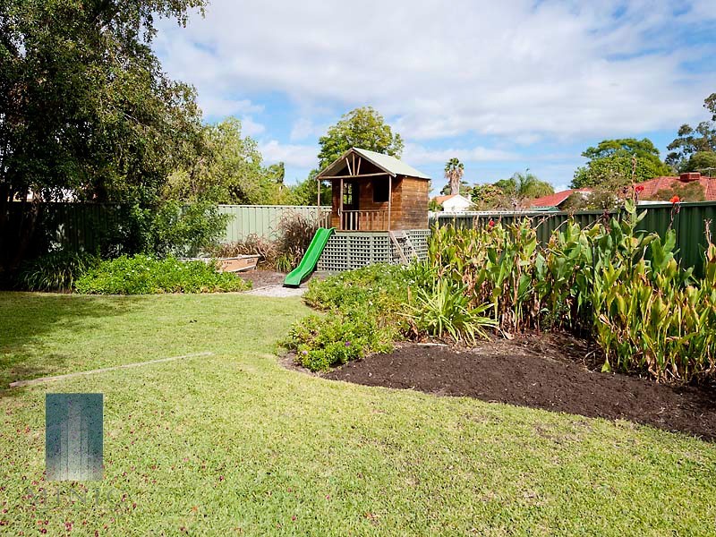 13 Westlake Street, Wilson WA 6107