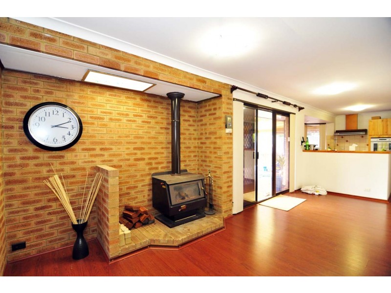 19 Nerida  Way, Parkwood WA 6147