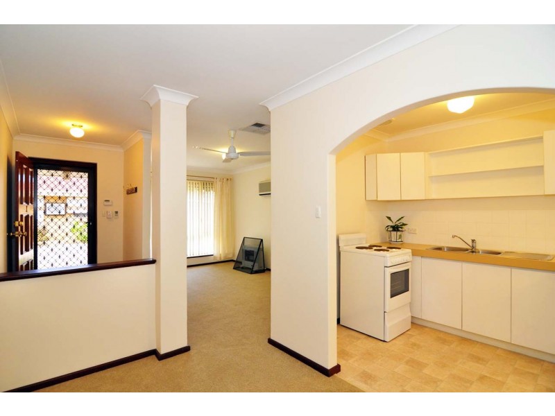 1/14 Bedford Street, Bentley WA 6102