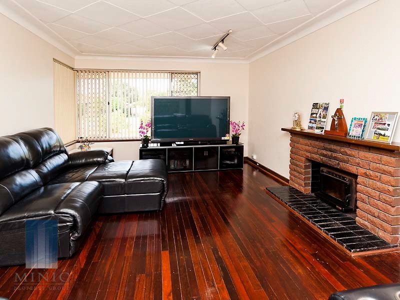 21 Parklands Square, Riverton WA 6148