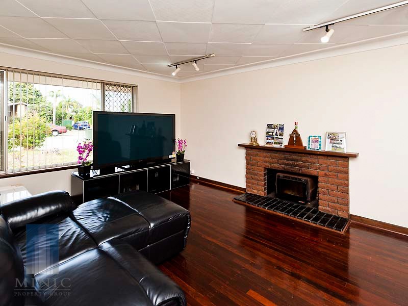 21 Parklands Square, Riverton WA 6148