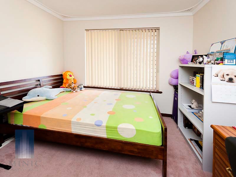 21 Parklands Square, Riverton WA 6148