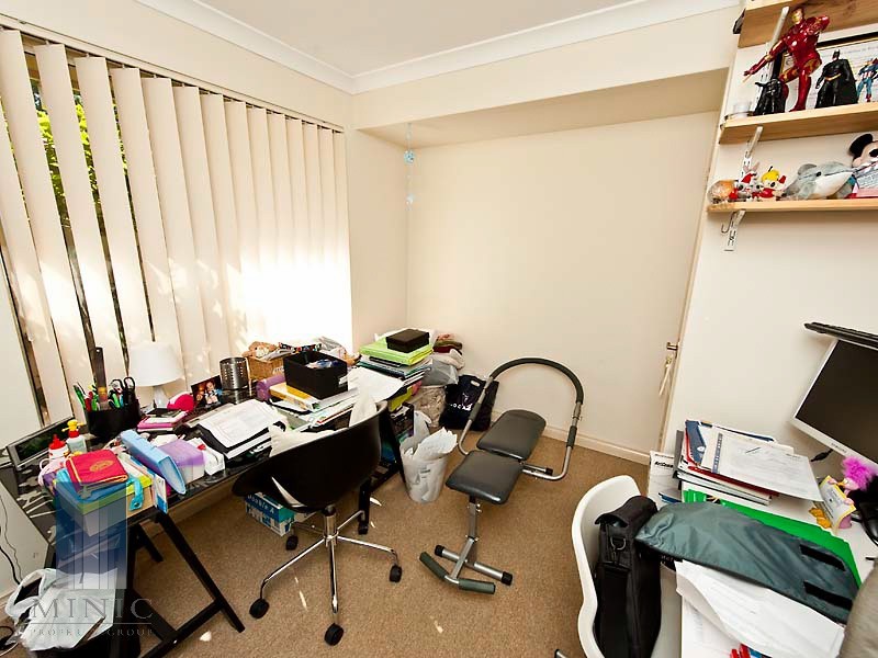 13A Claughton Way, Bassendean WA 6054