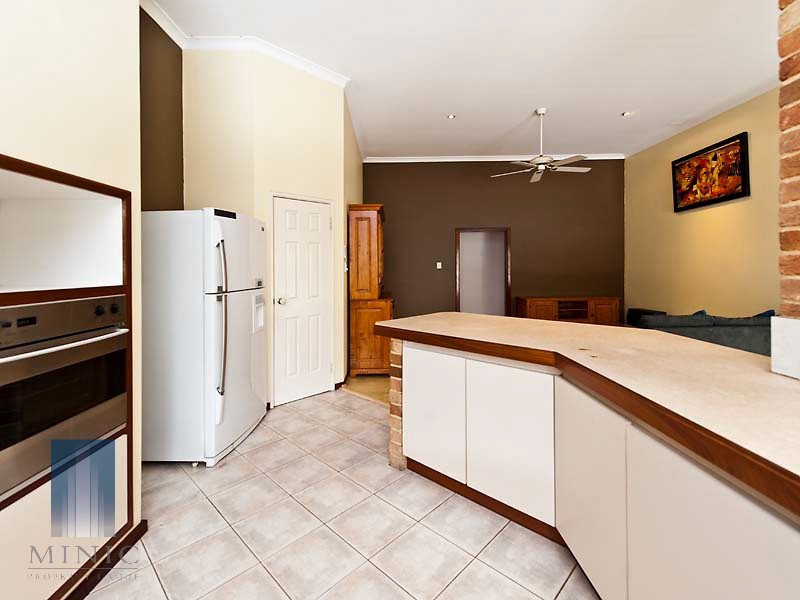 38 Clarke Street, East Cannington WA 6107