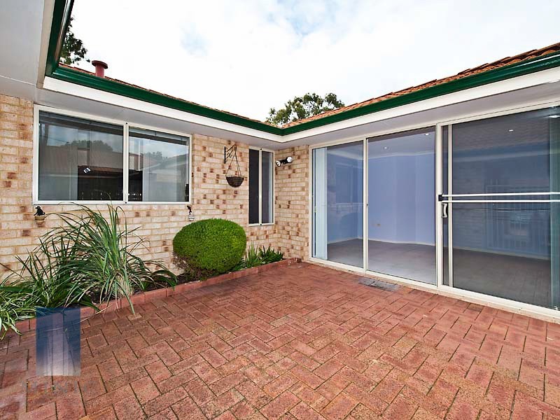 4/60 Vahland Avenue, Riverton WA 6148