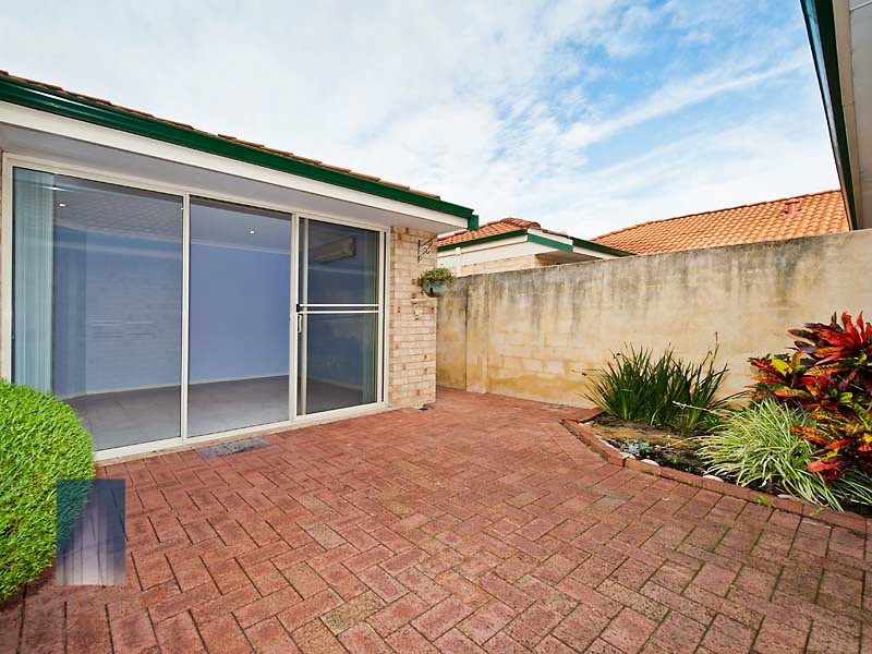 4/60 Vahland Avenue, Riverton WA 6148