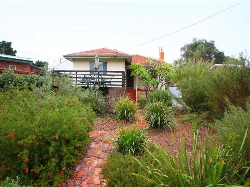 5 Pallitt Street, St James WA 6102
