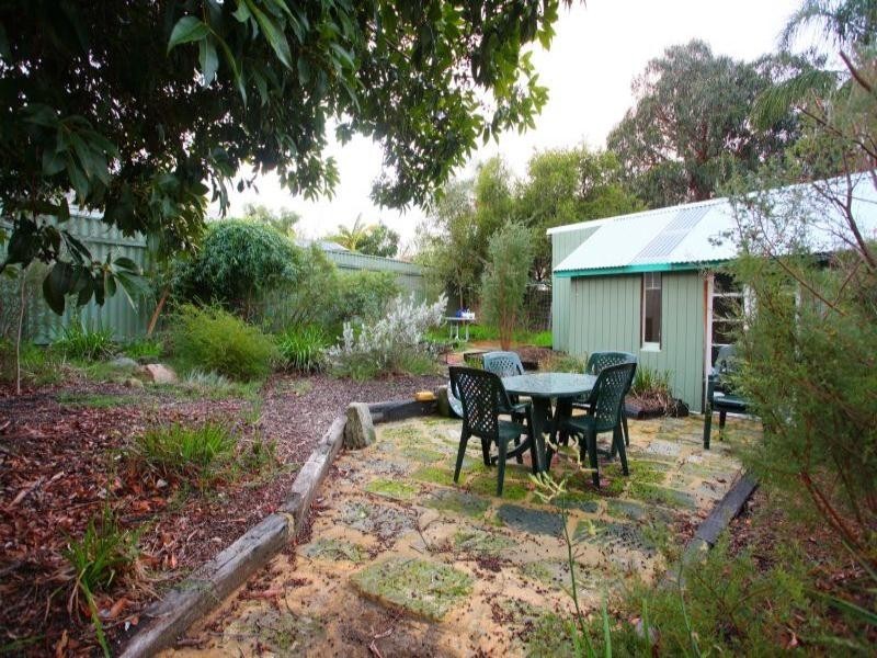 5 Pallitt Street, St James WA 6102