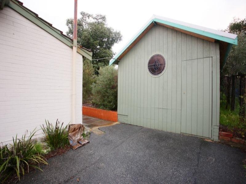 5 Pallitt Street, St James WA 6102