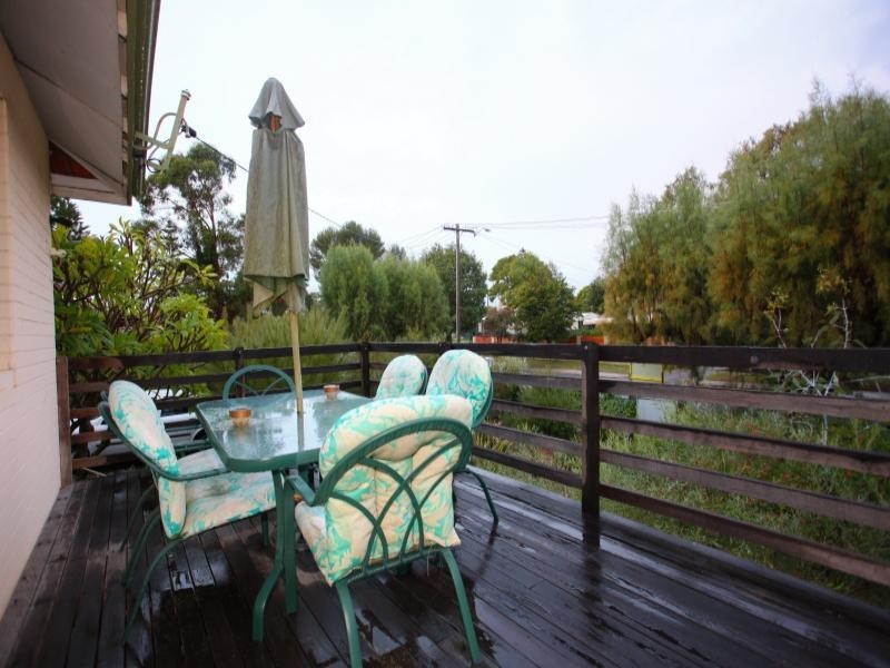 5 Pallitt Street, St James WA 6102