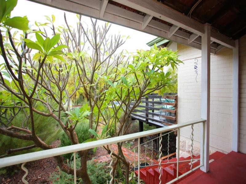 5 Pallitt Street, St James WA 6102