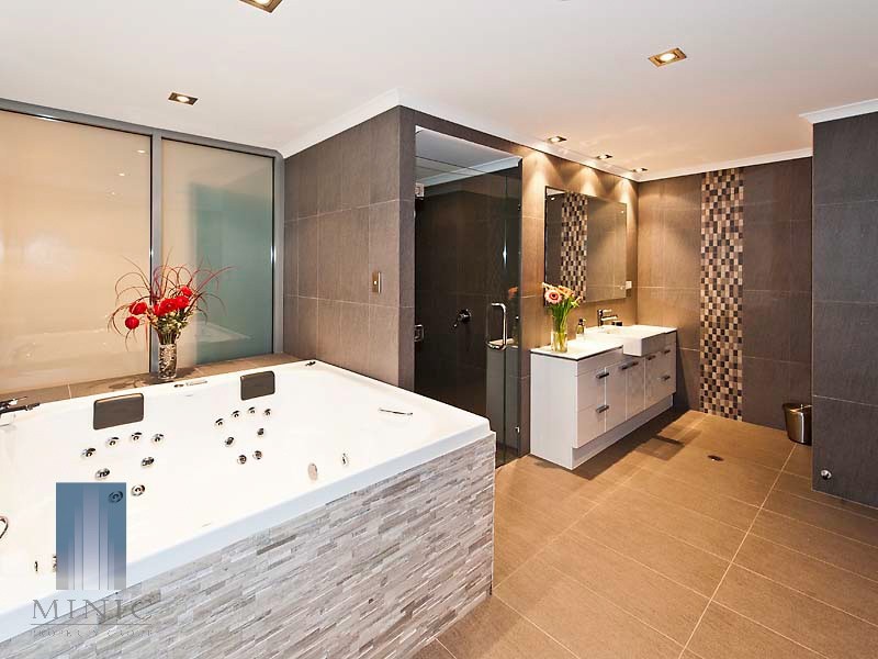 183 Lockhart Street, Como WA 6152