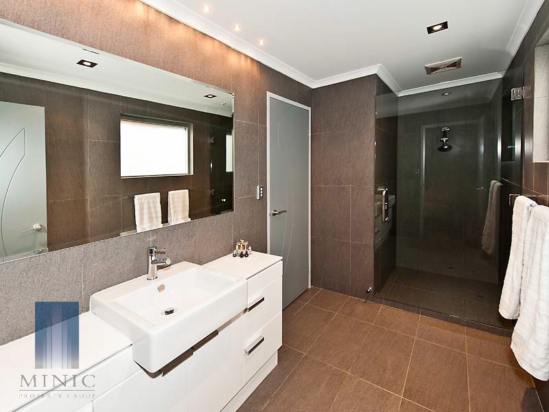 183 Lockhart Street, Como WA 6152