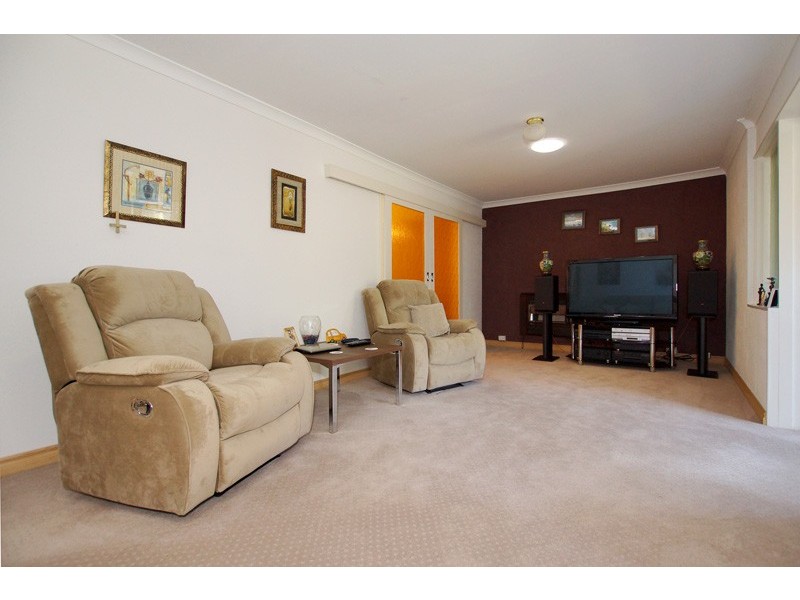 12 Clovelly Crescent, Lynwood WA 6147